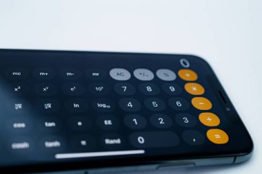 calulator uygulaması açık son iphone 11 Pro