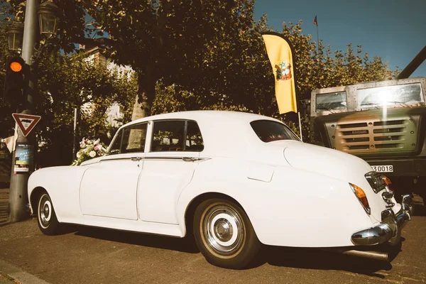 Limuzyna ślubna Rolls-Royce CA — Zdjęcie stockowe