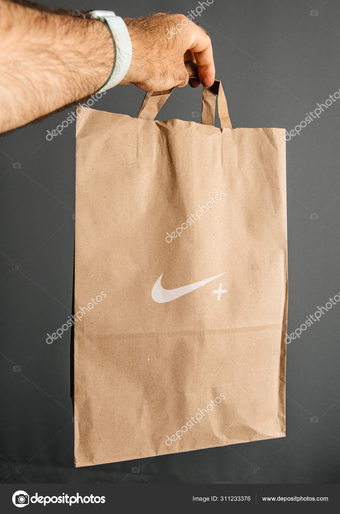 nike paper bag