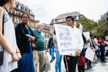 Tamil halkı Kelber Merkezi 'ni işgal etti