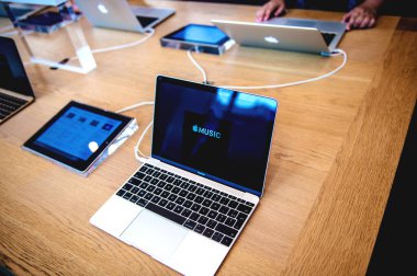 Apple Bilgisayarlarının Yeni Apple Macbook Air dizüstü bilgisayarı