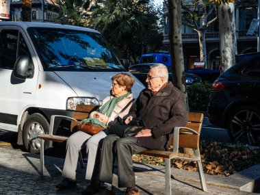 Üst düzey çift Barselona 'da dinleniyor.