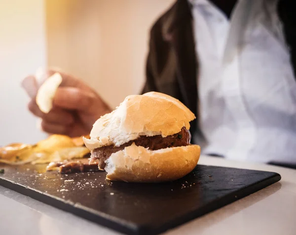 Typical Catalan burger with fried long potatoes — Stock Photo, Image