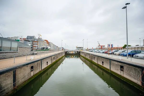 Ijslandvaarder Amandine Museum 의 전면에 있는 다리 — 스톡 사진