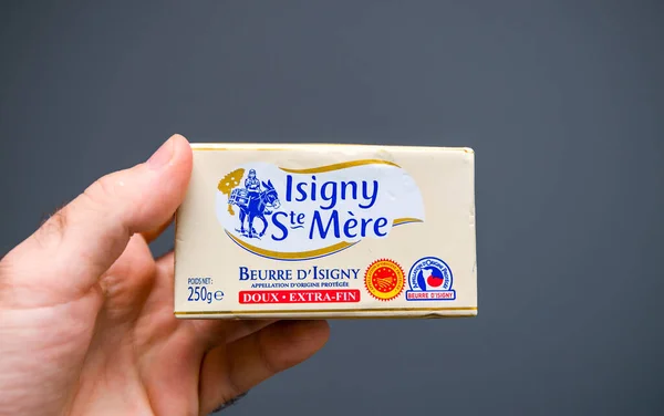 Manteiga biológica francesa fabricada pela isigny Sainte Mere manteiga extra fina — Fotografia de Stock