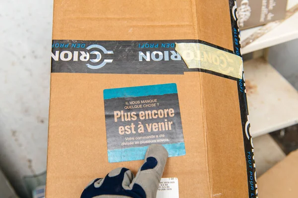 Tienda electrónica de herramientas Contorion - más está por venir traducido del francés —  Fotos de Stock