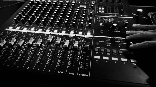 Analoges Audio Tonmixer Controller Panel Gerät Für Die Arbeit Mit — Stockfoto