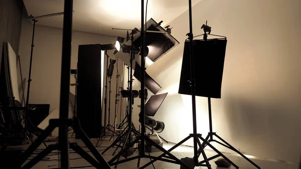 Configuración Iluminación Estudio Para Obras Comerciales Como Película Fotográfica Producción — Foto de Stock