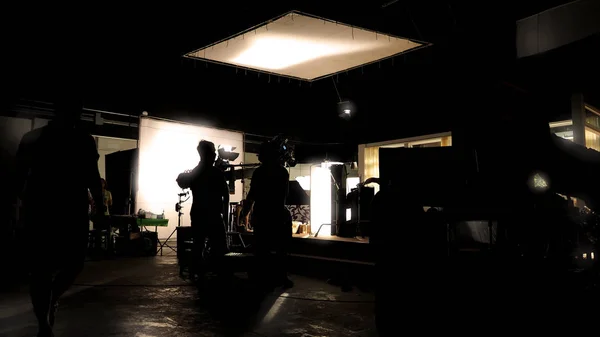 Low Key Silhouette Lighting Vdo Production Scenes Which Film Crew — Stock Photo, Image