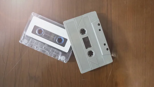 Images Gros Plan Cassette Sur Une Table Bois Rétro Représentent — Photo