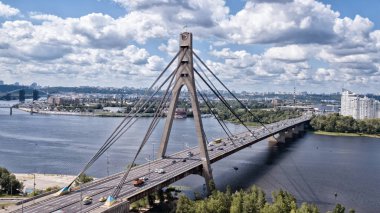 Kiev Hava güneşli ayrışma Fursy köprü