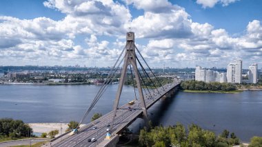 Kiev Hava güneşli ayrışma Fursy köprü