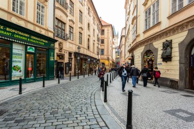 Prag Şehir Meydanı Çek Cumhuriyeti, gündoğumu şehir manzarası, Astronomik Saat Kulesi