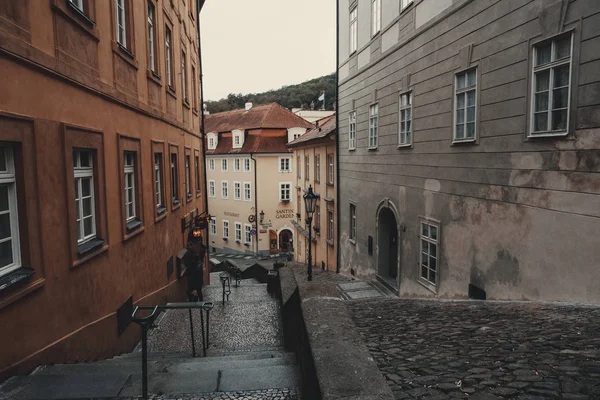 Plaza de la Ciudad de Praga República Checa, amanecer horizonte de la ciudad en la Torre del Reloj Astronómico —  Fotos de Stock