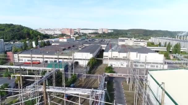 Das Gelände der Fabrik aus einer Höhe — Stockvideo