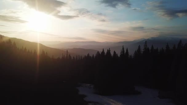 Dimmigt Himalaya bergen vid solnedgången ljus. Uhd, 4k — Stockvideo
