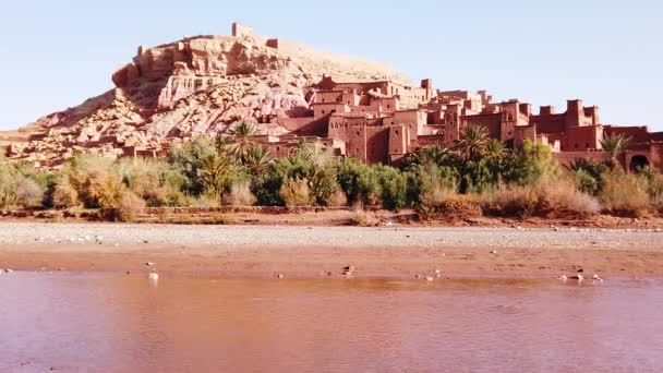 摩洛哥阿特拉斯山脉的 Kasbah Ait ben Haddou, — 图库视频影像