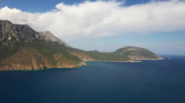 Hava uçuş Türkiye'nin Karadeniz Bölgesi dağ ormanda yukarıda vurdu. Nebiyan Dağı.