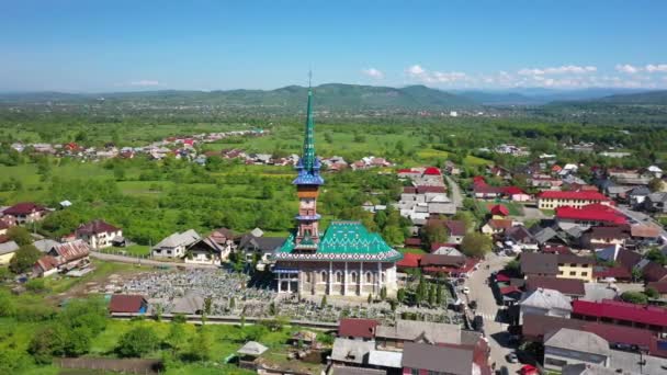 Maramures Romania Merry Cemetery. Shooting from the air — Stock Video
