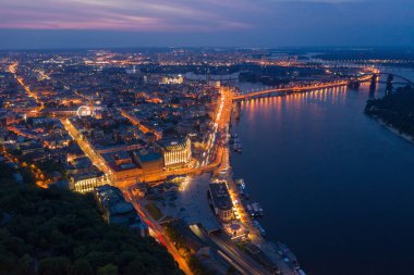 Kiev çatısından Akşam görünümü . Kiev, Ukrayna