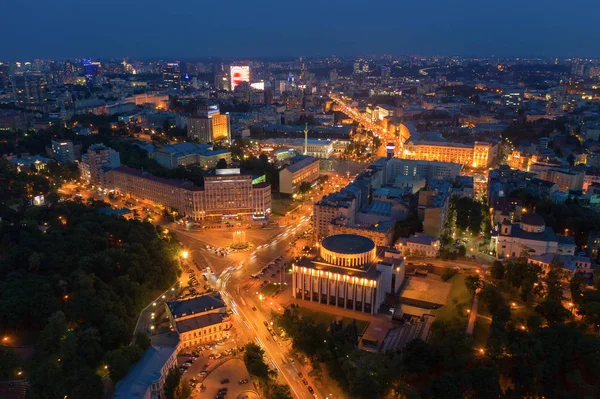 Abendblick vom Dach des Kiews. Kiew, Ukraine — Stockfoto