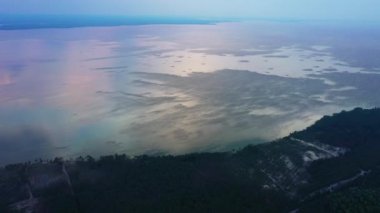 Ukrayna. Kiev. Vyshgorod. Kiev Sea. Hava. Dnieper. Rezervuar. GAES. GES