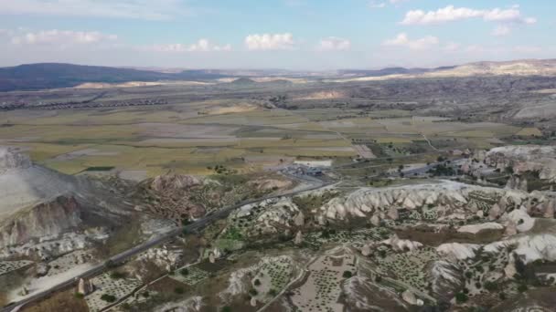 Turkije Cappadocië adequaat landschap, schieten van Drone — Stockvideo