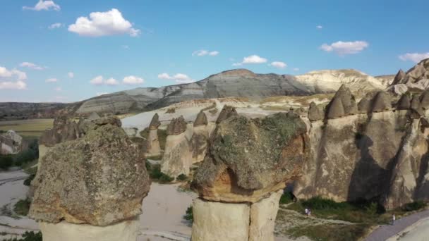 Turkije Cappadocië adequaat landschap, schieten van Drone — Stockvideo