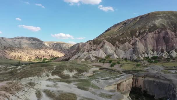 Turkije Cappadocië adequaat landschap, schieten van Drone — Stockvideo