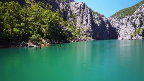 Oymapinar, Turquía - Cañón Verde en el área de presa de Oymapinar, Antalya, Turquía — Vídeo de stock