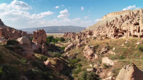Kapadokya Türkiye Aşk Vadisi'nde Timelapse Şafak — Stok video