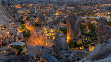 Günbatımı Göreme şehirde Kapadokya, Orta Anadolu, Turkey