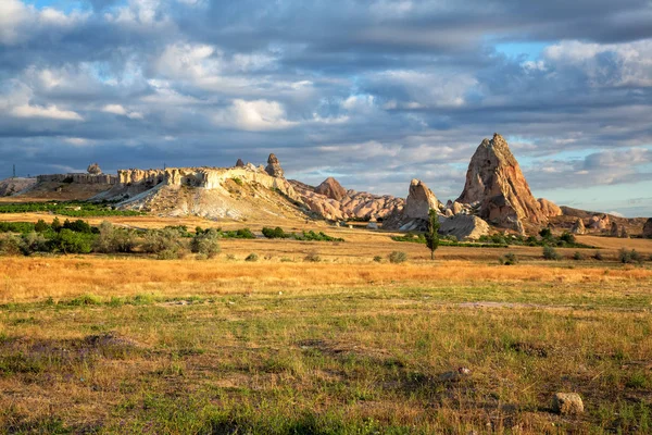 Amazing rocky landscape of Cappadocia in the morning — Stock Photo, Image