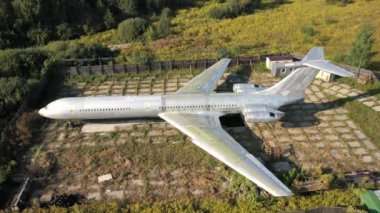 Terk edilmiş uçak yönetim kurulu eski komünist parti sekreteri Leonid Brezhnev.