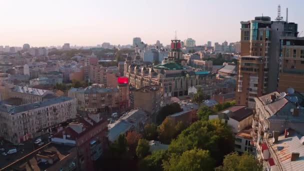 Widok z lotu ptaka na Kijów. Kijów, Ukraina widok z lotu ptaka miasta. — Wideo stockowe