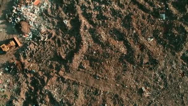 Pollution de l'environnement. Problème écologique. À proximité de la décharge alimentaire et des déchets ménagers 