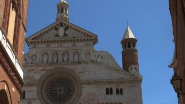 Cremona Katedrali, İtalya, ağır çekim cephe