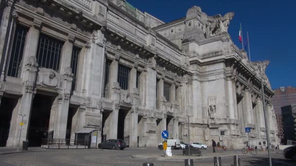 Milán Italia Circa Mayo 2018 Gente Caminando Estación Central Milán — Vídeo de stock