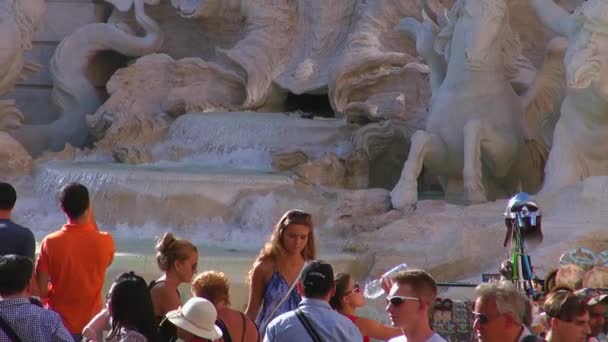 Řím Itálie Kolem Roku 2019 Fontána Trevi Jednou Nejznámějších Atrakcí — Stock video