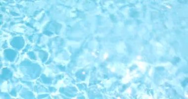 arka plan mavi şeffaf su yüzme havuzu titreşimli 