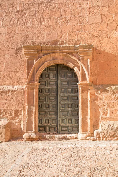 Fachada Exterior Con Pequeña Puerta Arco Columnas Iglesia Santa Maria —  Fotos de Stock