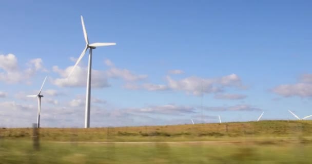 Vista Desde Coche Turbinas Eólicas Renovables País Cádiz Andalucía España — Vídeo de stock