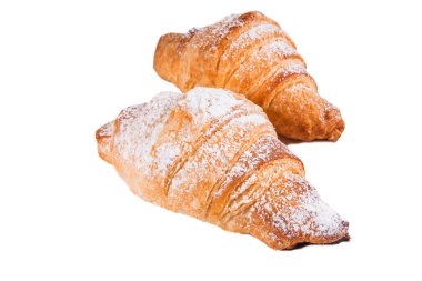 Tatlı kruvasanlar beyaz izole zemin üzerine pudra şekeri ile. Taze hamur işleri, pastane, kafe kavramı