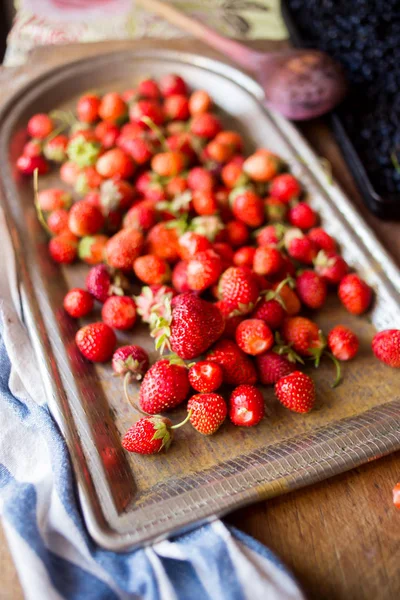 Ripe Red Strawberry Berries Table Closeup Food Photos — Stock Photo, Image