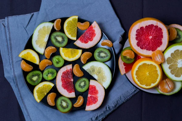 Beautiful Bright Citrus Orange Grapefruit Mandarin Sweetie Kiwi Fruit Quince — Stock Photo, Image