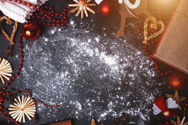 Siyah Noel arka plan kopya alanı için kapatın. Yeni yıl, tatil, kutlama, kış kavramlar