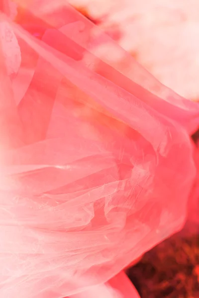 Красива Коралова Весільна Сукня Тюль Сітка Природі Концепція Модних Кольорів — стокове фото