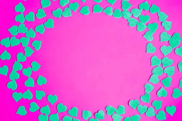 ピンク紫フレームはテキスト コピー領域の小さい緑中心から成っています バレンタインの日のコンセプトです フラット横たわっていた トップ ビュー — ストック写真
