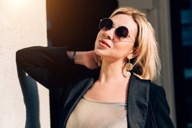 Şehir sokak moda kadın