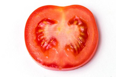 Domates izole beyaz arka planda